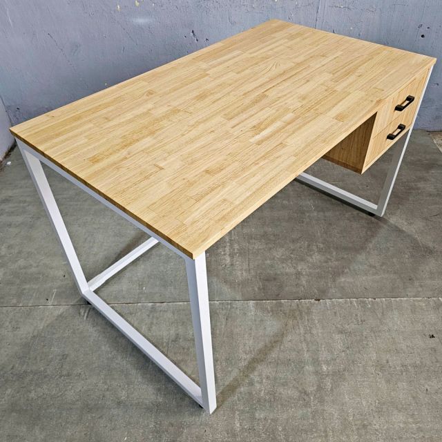 Bàn làm việc có ngăn kéo 120x70cm gỗ cao su BD68157-2